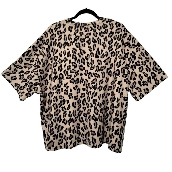 Shein Womens Plus Size 4XL Leopard Print Crewneck Short Sleeve Blouse Top - Picture 5 of 7